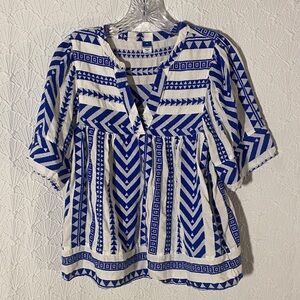 Old Navy Blue and White Chevron Blouse Incredibly Soft Material Dress up/Casual